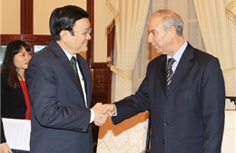 Chủ tịch nước Trương Tấn Sang tiếp Đại sứ Algeria chào từ biệt